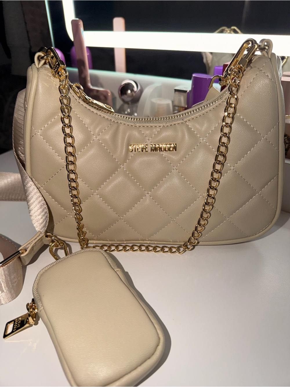 Steve Madden Cream Quilted Shoulder Bag with Gold Chain - Picture 3 of 6